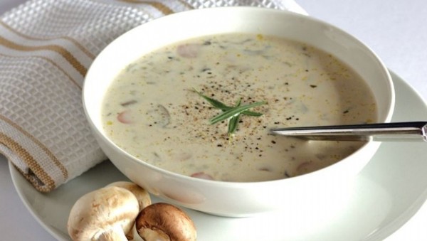 Mantar Çorbası Nasıl Yapılır? Evde Kolay Mantar Çorbası Tarifi